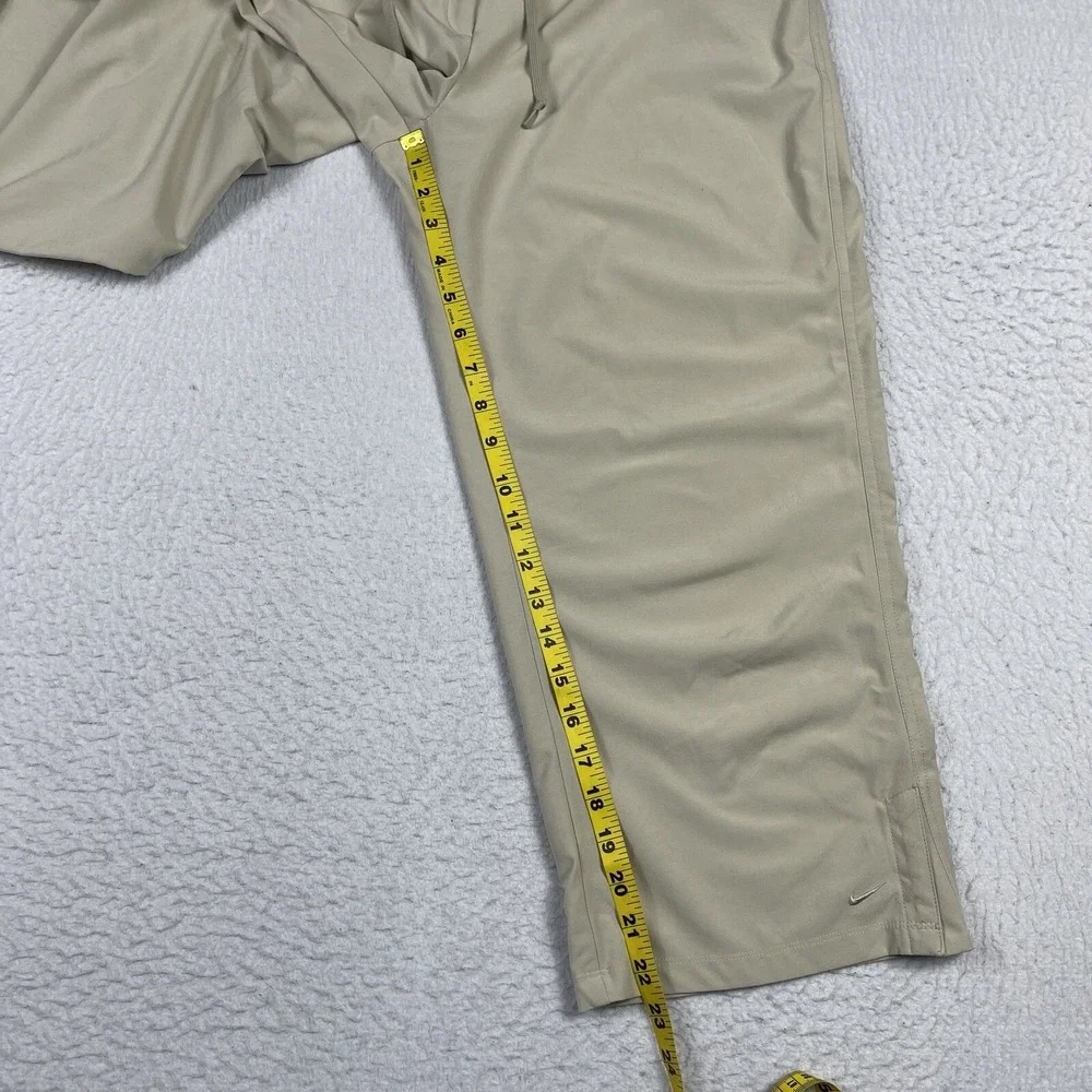 Nike Pants Womens‎ Medium (8-10) Khaki Crop Athleisure Minimalist Fitness Gym